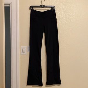 ATHLETA // yoga pants 🧘🏻‍♀️